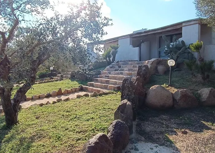 Re - Il Paradiso Degli Ulivi Con Piscina E Vista Mare Gospodarstwo wiejskie Orosei